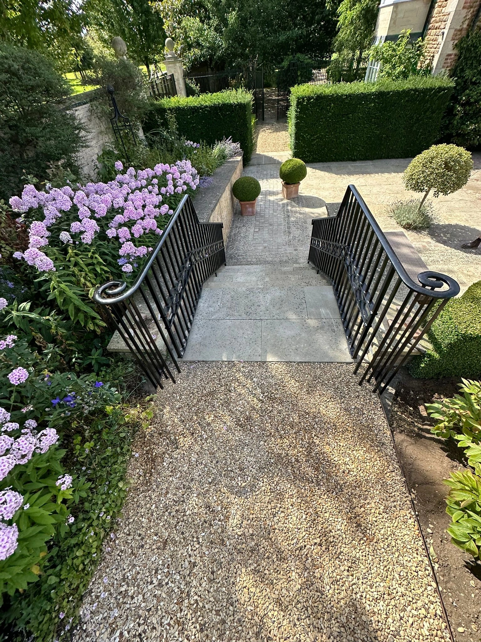 Elegant and decorative garden rails walk through