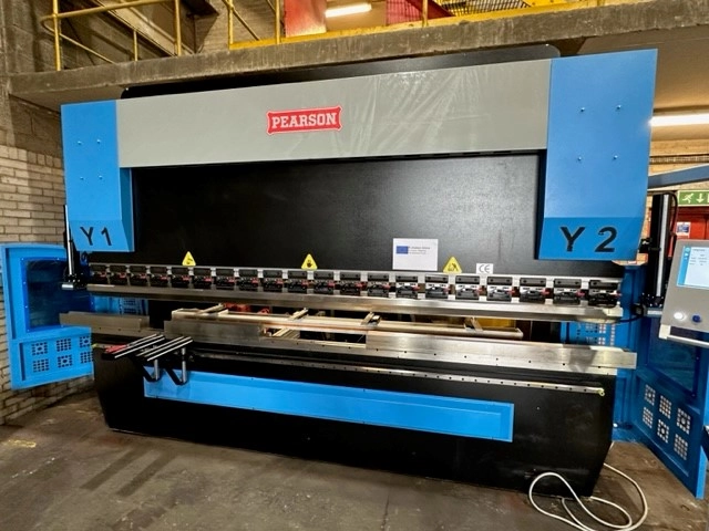 Pearson Bend master  Pro CNC press brake